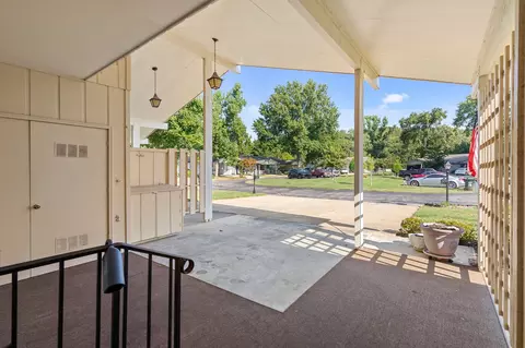 Exterior - 12 Ash Ct, Branson, MO 65616 photo 3 of 14