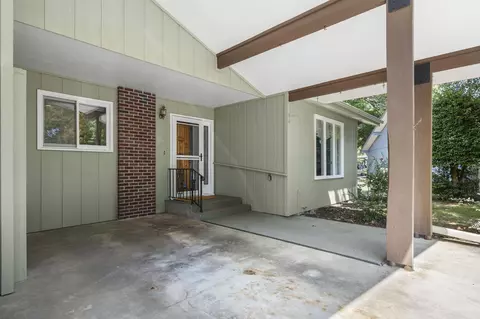 Exterior - 7 Oak Ct, Branson, MO 65616 photo 5 of 13