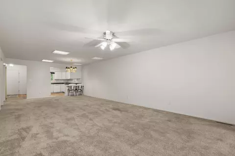 Living - 7 Oak Ct, Branson, MO 65616 photo 4 of 14