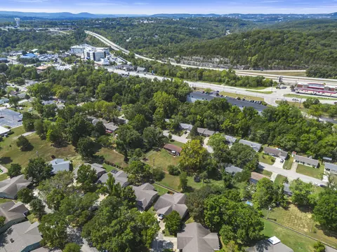 View/Area - 7 Oak Ct, Branson, MO 65616 photo 2 of 19