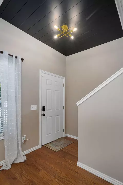 Entry Way - 708 E Saint Charles St, Ozark, MO 65721 photo 3 of 5