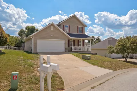 Exterior - 708 E Saint Charles St, Ozark, MO 65721 photo 10 of 12