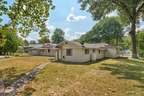 Exterior - 1908 S Holland Ave, Springfield, MO 65807 photo 15 of 16