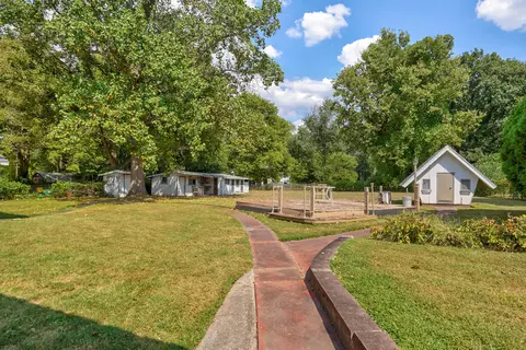 Exterior - 1908 S Holland Ave, Springfield, MO 65807 photo 10 of 16
