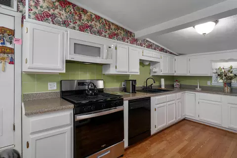 Kitchen - 1908 S Holland Ave, Springfield, MO 65807 photo 1 of 3