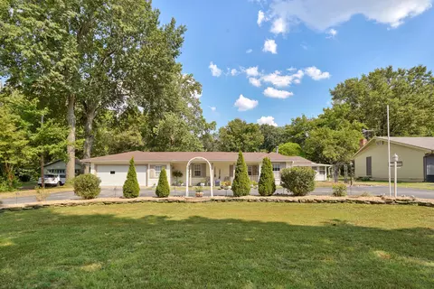 Exterior - 1908 S Holland Ave, Springfield, MO 65807 photo 2 of 16