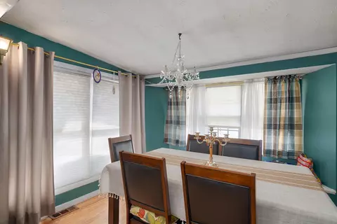 Dining - 1908 S Holland Ave, Springfield, MO 65807 photo 1 of 4