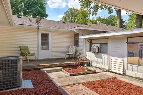 Exterior - 1908 S Holland Ave, Springfield, MO 65807 photo 16 of 16