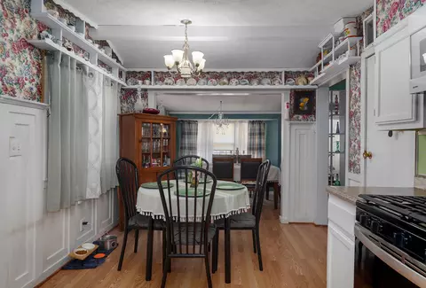 Dining - 1908 S Holland Ave, Springfield, MO 65807 photo 4 of 4
