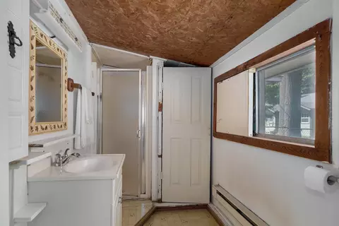 Bath - 1908 S Holland Ave, Springfield, MO 65807 photo 3 of 3