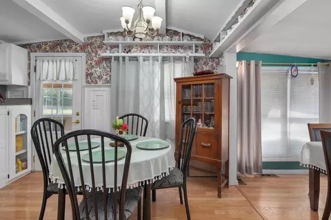 Dining - 1908 S Holland Ave, Springfield, MO 65807 photo 2 of 4