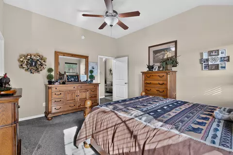Bedroom - 156 Prairie Dr, Branson, MO 65616 photo 4 of 6