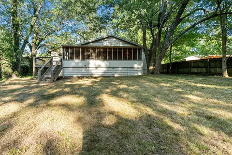 Exterior - 4747 S Roslyn Ave, Springfield, MO 65804 photo 11 of 13