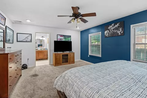 Bedroom - 4747 S Roslyn Ave, Springfield, MO 65804 photo 1 of 6