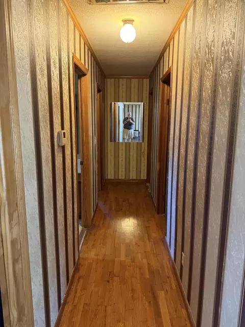Entry Way - 300 S Holmes Ave, Wheaton, MO 64874 photo 1 of 1