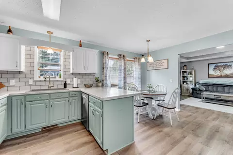 Kitchen - 411 Arrowhead Rd, Willard, MO 65781 photo 5 of 5