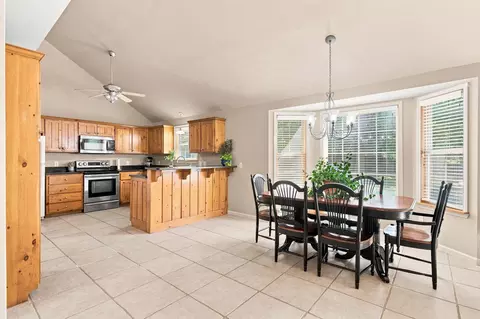 Dining - 3606 N 10th St, Ozark, MO 65721 photo 2 of 3