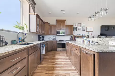 Kitchen - 623 E 427th Rd, Bolivar, MO 65613 photo 2 of 6