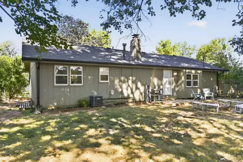 Exterior - 2928 S Lancelot Ct, Springfield, MO 65807 photo 3 of 7