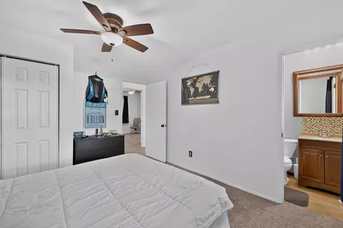 Bedroom - 2928 S Lancelot Ct, Springfield, MO 65807 photo 2 of 5