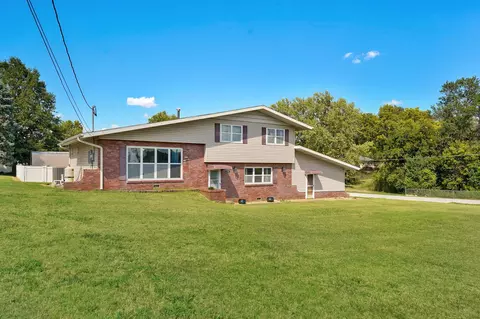 Exterior - 1757 E Mcclernon St, Springfield, MO 65803 photo 3 of 16