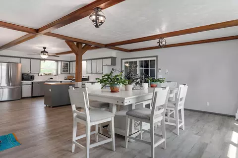 Dining - 1757 E Mcclernon St, Springfield, MO 65803 photo 1 of 3
