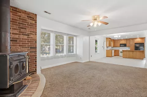 Living - 25193 Cedar Crest Dr, Hermitage, MO 65668 photo 6 of 7