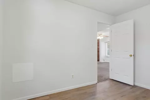 Bedroom - 25193 Cedar Crest Dr, Hermitage, MO 65668 photo 6 of 6