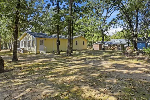 Exterior - 25193 Cedar Crest Dr, Hermitage, MO 65668 photo 7 of 11