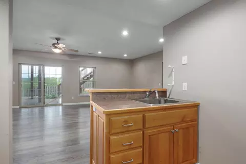 Living - 3582 N Thistlewood Ct, Springfield, MO 65803 photo 6 of 11