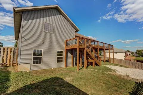 Exterior - 3582 N Thistlewood Ct, Springfield, MO 65803 photo 8 of 9