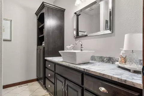 Bath - 24138 Mustang Ln, Shell Knob, MO 65747 photo 6 of 8