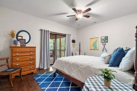 Bedroom - 24138 Mustang Ln, Shell Knob, MO 65747 photo 4 of 5