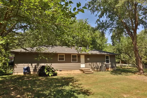 Exterior - 1202 E Wildwood St, Republic, MO 65738 photo 5 of 6