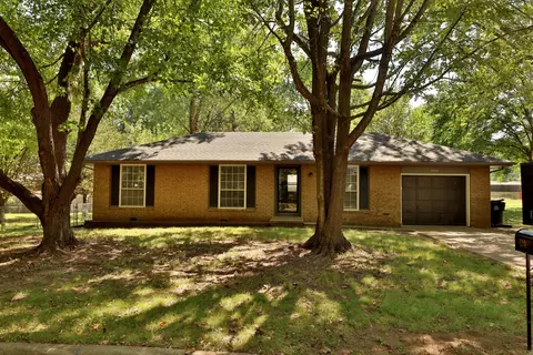 Exterior - 1202 E Wildwood St, Republic, MO 65738 photo 2 of 6