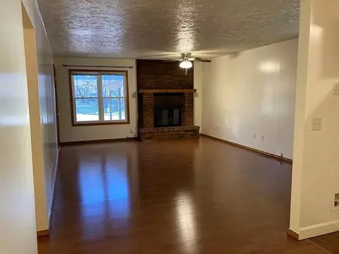 Living - 3155 E Washita St, Springfield, MO 65804 photo 1 of 1