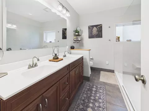 Bath - 95 Wildlife Trl, Branson, MO 65616 photo 1 of 5