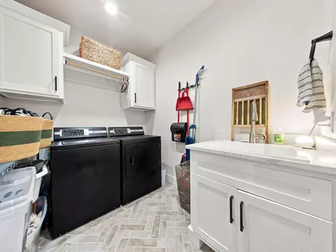 Other - 3925 E Woodhue St, Springfield, MO 65802 photo 5 of 7
