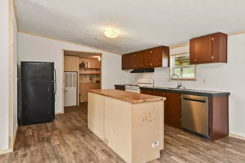 Kitchen - 130 Maple Dr, Conway, MO 65632 photo 1 of 4