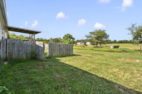 Exterior - 130 Maple Dr, Conway, MO 65632 photo 9 of 10