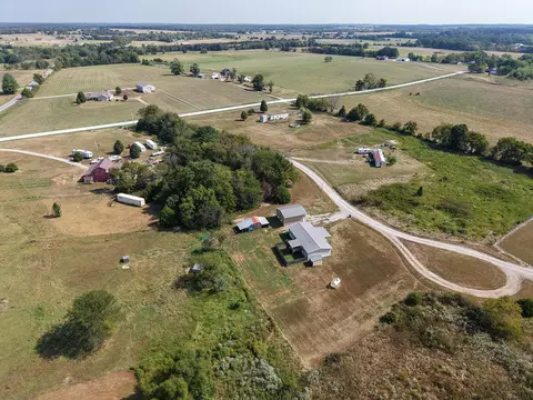 View/Area - 130 Maple Dr, Conway, MO 65632 photo 4 of 5