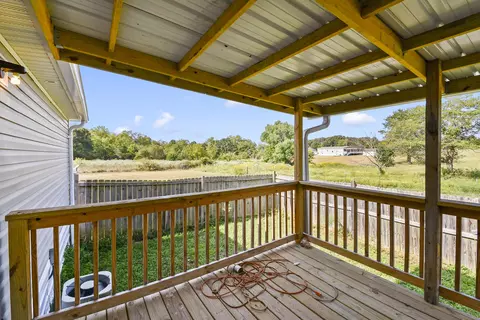 Exterior - 130 Maple Dr, Conway, MO 65632 photo 8 of 10