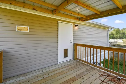 Exterior - 130 Maple Dr, Conway, MO 65632 photo 7 of 10