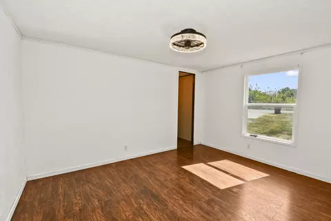 Bedroom - 130 Maple Dr, Conway, MO 65632 photo 3 of 3