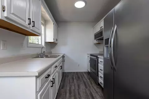 Kitchen - 210 E Robin Rd, Clever, MO 65631 photo 1 of 3