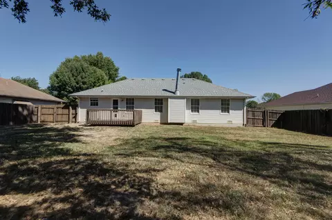 Exterior - 210 E Robin Rd, Clever, MO 65631 photo 6 of 6