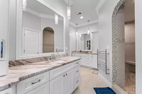 Bath - 117 Olympic Dr, Branson, MO 65616 photo 5 of 9