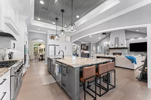 Kitchen - 117 Olympic Dr, Branson, MO 65616 photo 3 of 4