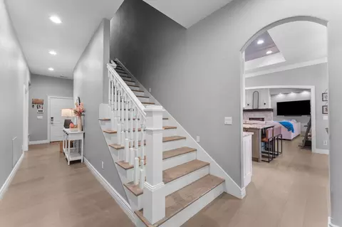 Entry Way - 117 Olympic Dr, Branson, MO 65616 photo 4 of 5