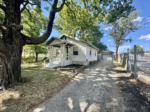 Other - 1411 W Lynn St, Springfield, MO 65802 photo 2 of 9